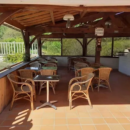 3 Etoiles - Piscine - Ccaideg