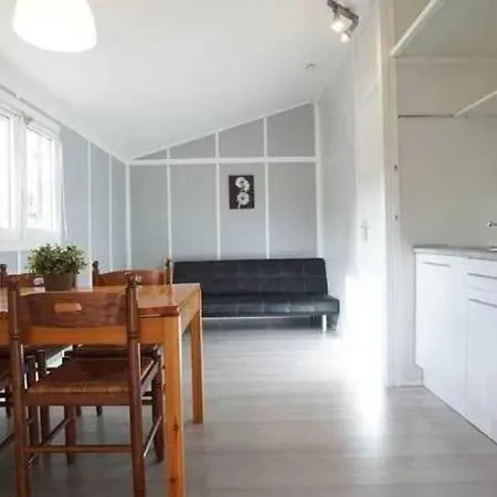 3 Etoiles - Piscine - Ccaideg *