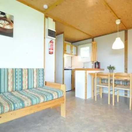 3 Etoiles - Piscine - Ccaideg Reyrevignes
